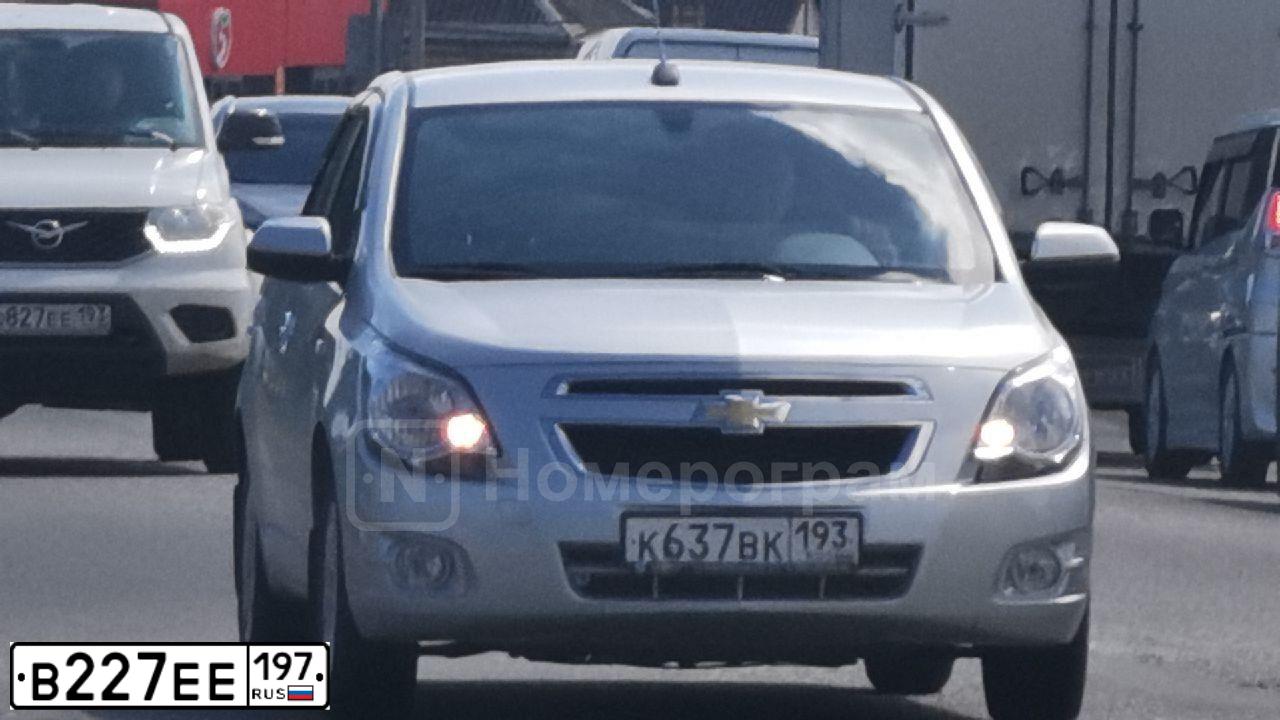 Фото автомобиля VOLVO V50, 2010 — госномер Е264КС977. Цвет: ЧЕРНЫЙ