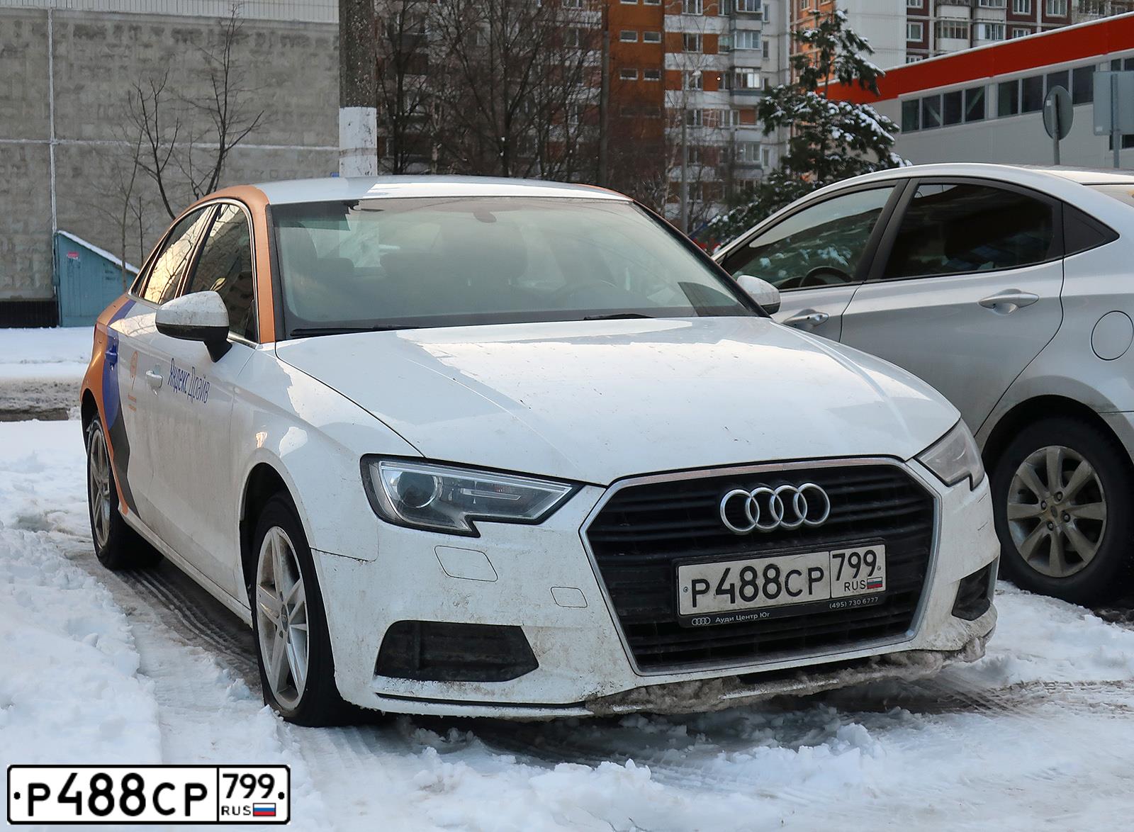 Фото автомобиля AUDI A3, 2019 — госномер Р582МТ716. Цвет: Белый