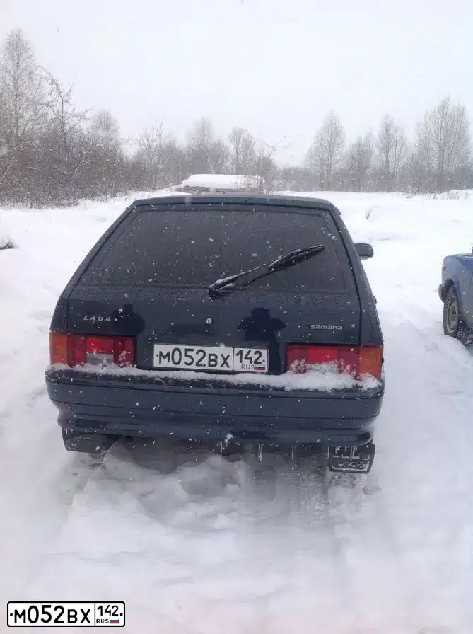 Фото автомобиля LADA 2114 SAMARA, 2013 — госномер М052ВХ142. Цвет: СИНЕ-ЗЕЛЕНЫЙ
