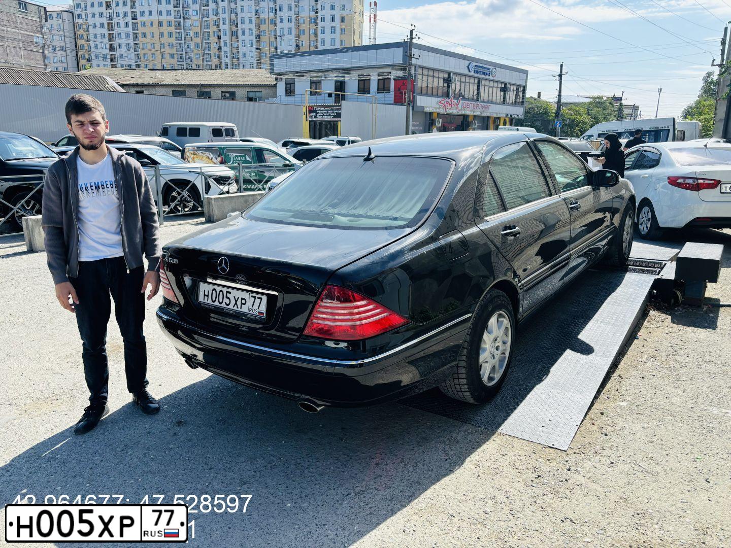 Фото автомобиля LADA 2115 SAMARA, 2004 — госномер В004ОР777. Цвет: СЕРЕБРИСТО-ЖЕЛТЫЙ
