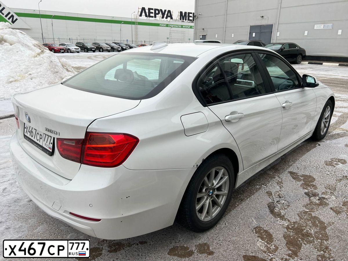 Фото автомобиля BMW SERIE 3, 2013 — госномер У128ЕА550. Цвет: БЕЛЫЙ МЕТАЛЛИК