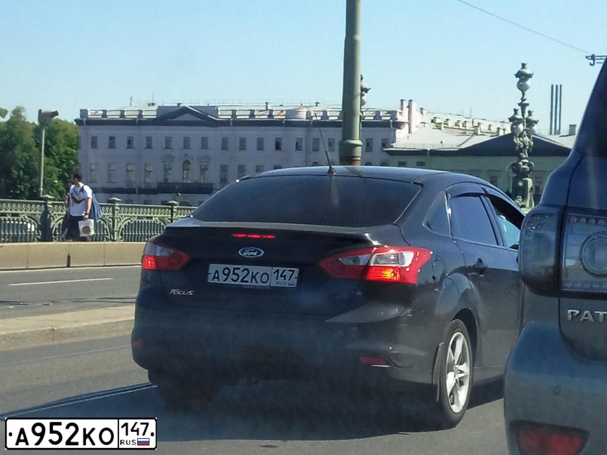 Фото автомобиля FORD FOCUS, 2012 — госномер А952КО147. Цвет: ЧЕРНЫЙ
