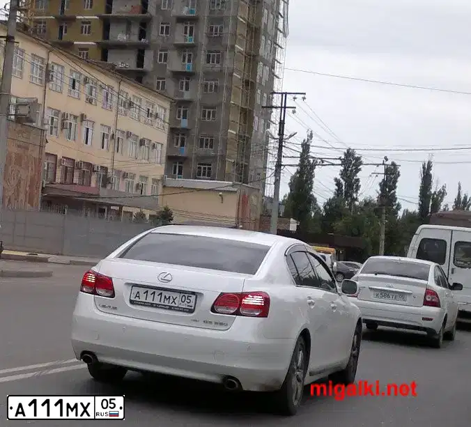 Фото автомобиля LEXUS GS, 2009 — госномер А111НВ05. Цвет: Белый