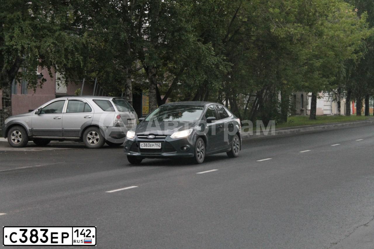 Фото автомобиля LADA PRIORA, 2008 — госномер С833ОЕ142. Цвет: СРЕДНИЙ СЕРО-ЗЕЛЕНЫЙ МЕТ.