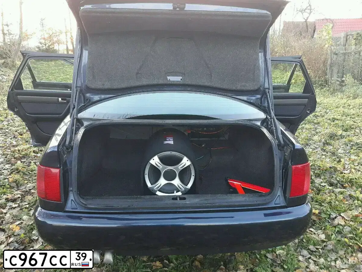 Фото автомобиля AUDI A6, 1992 — госномер С967СС39. Цвет: СИНИЙ