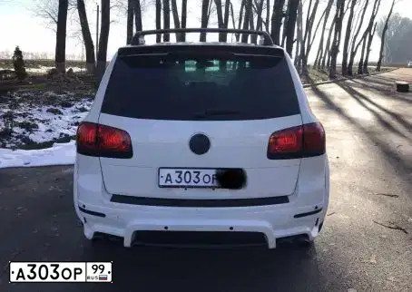 Фото автомобиля LADA 2104, 2001 — госномер А303ОР99. Цвет: ФИОЛЕТОВЫЙ