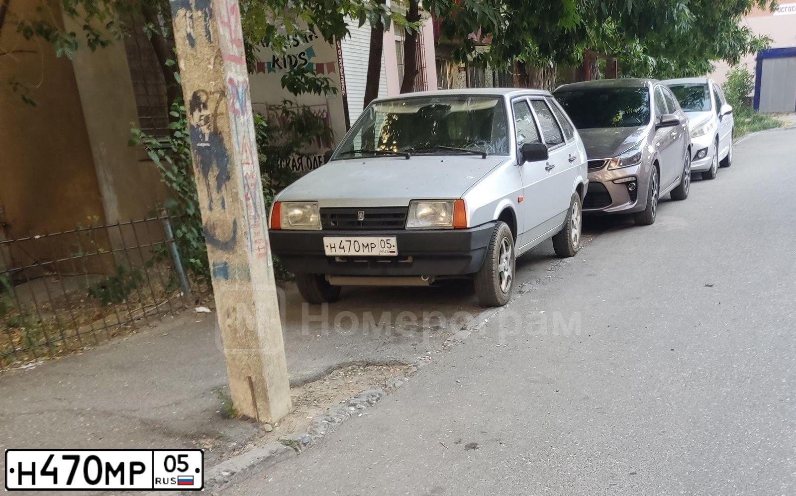 Фото автомобиля LADA 2109 SAMARA, 2002 — госномер Н470МР05. Цвет: СВЕТЛО-СЕРЕБРИСТЫЙ МЕТАЛЛ