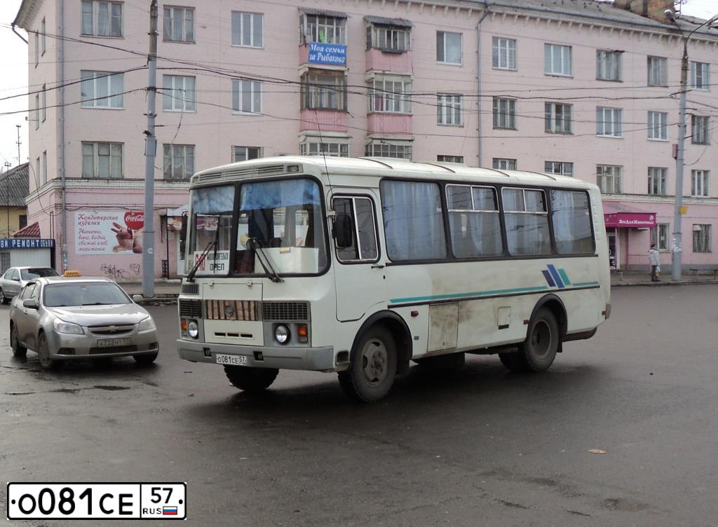 Фото автомобиля PAZ 3205, 2010 — госномер О081СЕ57. Цвет: Белый