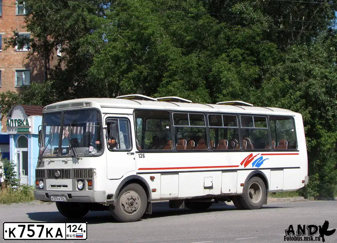 Фото автомобиля PAZ 4234, 2012 — госномер К757КА124. Цвет: Белый