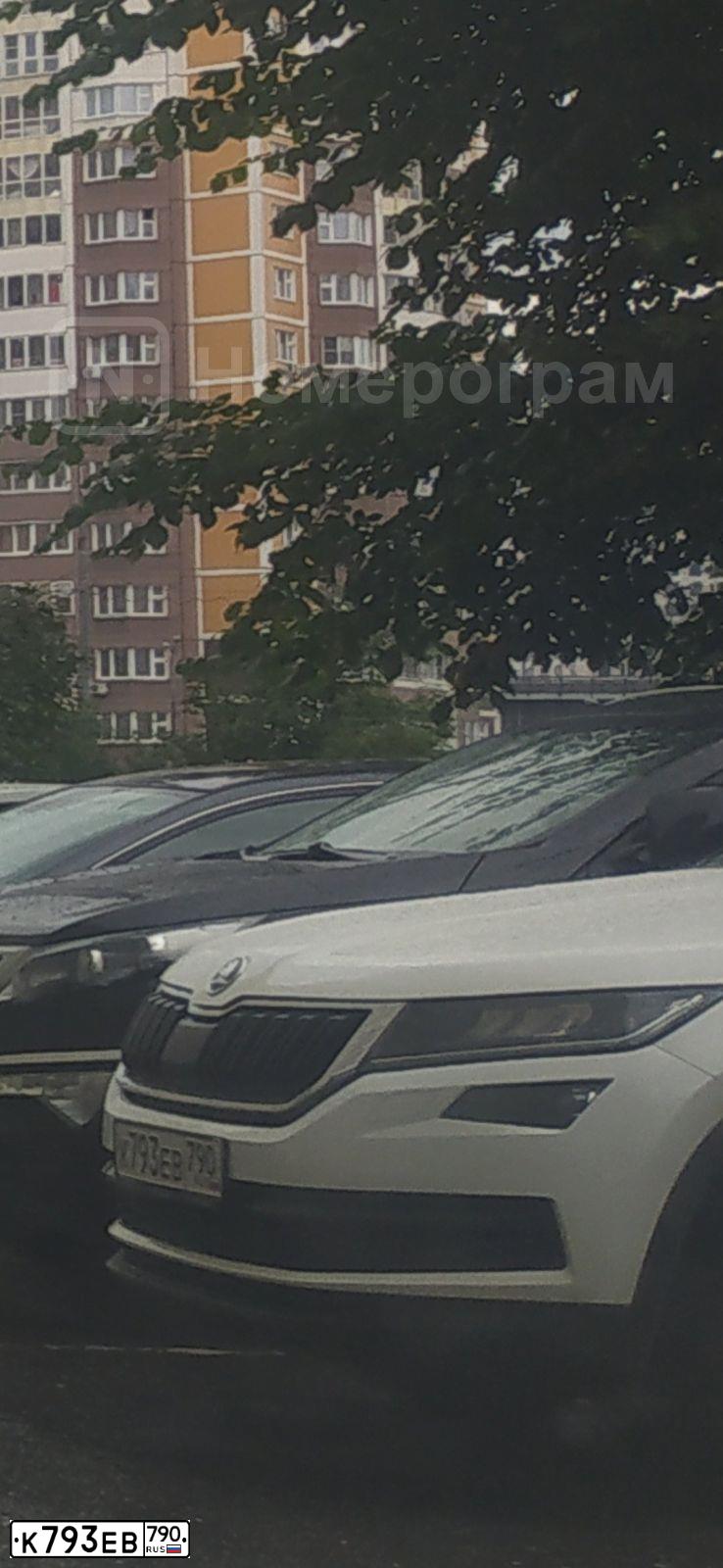 Фото автомобиля SKODA KODIAQ, 2018 — госномер К793ЕВ790. Цвет: БЕЛЫЙ