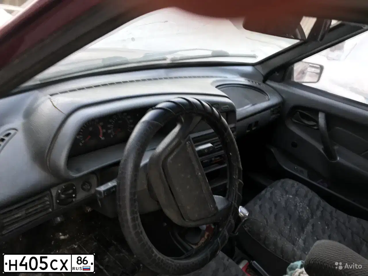 Фото автомобиля LADA 2115 SAMARA, 2005 — госномер Н405СХ86. Цвет: Красный
