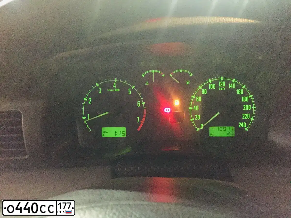 Фото автомобиля SKODA OCTAVIA, 1999 — госномер О440СС177. Цвет: ТЕМНО-КРАСНЫЙ