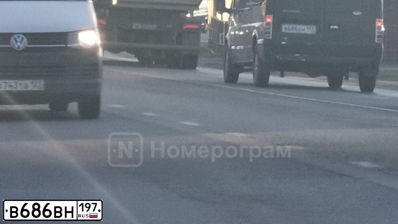 Фото автомобиля TOYOTA FORTUNER, 2019 — госномер В686ВН197. Цвет: СЕРЕБРИСТЫЙ