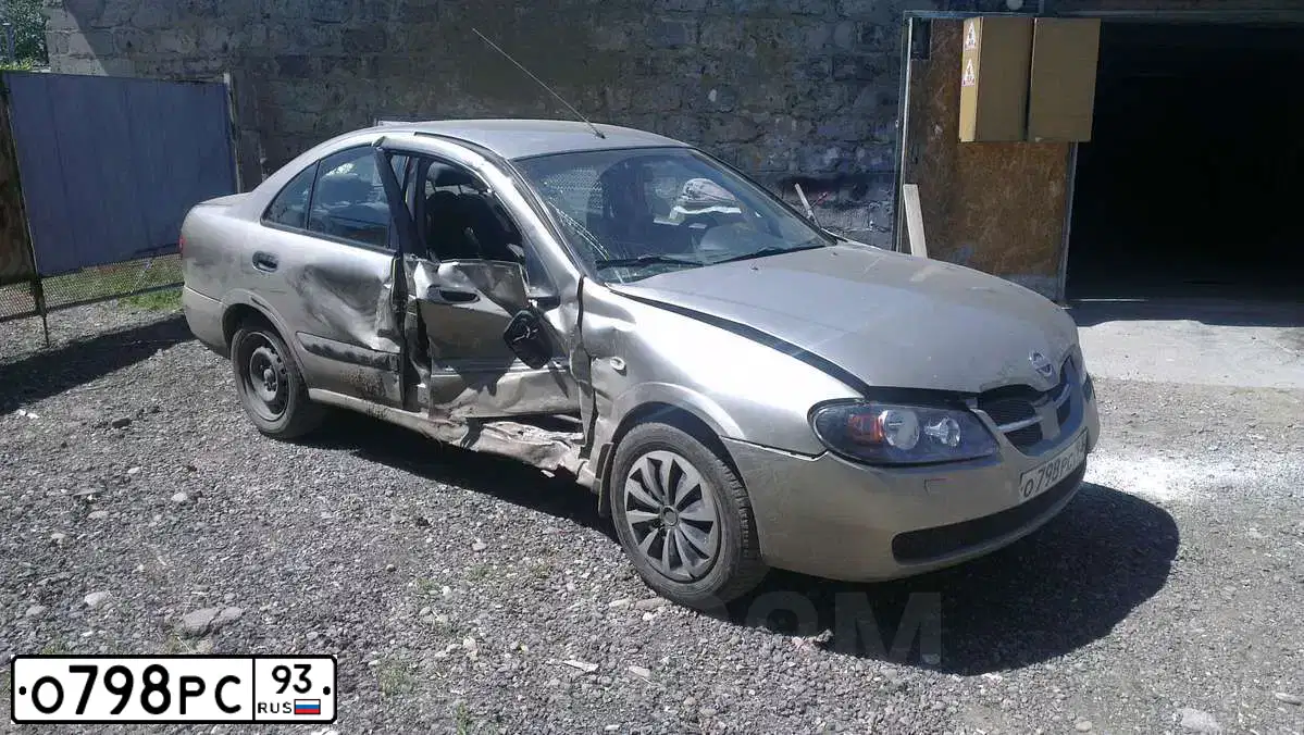 Фото автомобиля NISSAN ALMERA, 2004 — госномер Н627ОЕ82. Цвет: ЗОЛОТИСТЫЙ