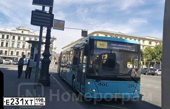 Фото автомобиля MAZ 21512169, 2020 — госномер Е231ХТ198. Цвет: ЛАЗУРНЫЙ