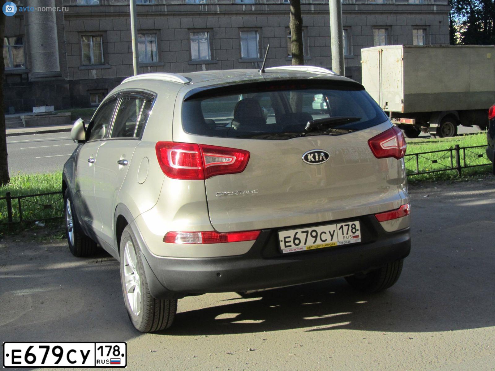 Фото автомобиля KIA SPORTAGE, 2011 — госномер Т554ЕВ39. Цвет: Серебристый