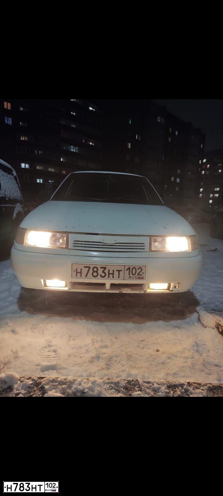 Фото автомобиля LADA 2110, 2001 — госномер Н077КУ702. Цвет: ЯРКО-БЕЛЫЙ