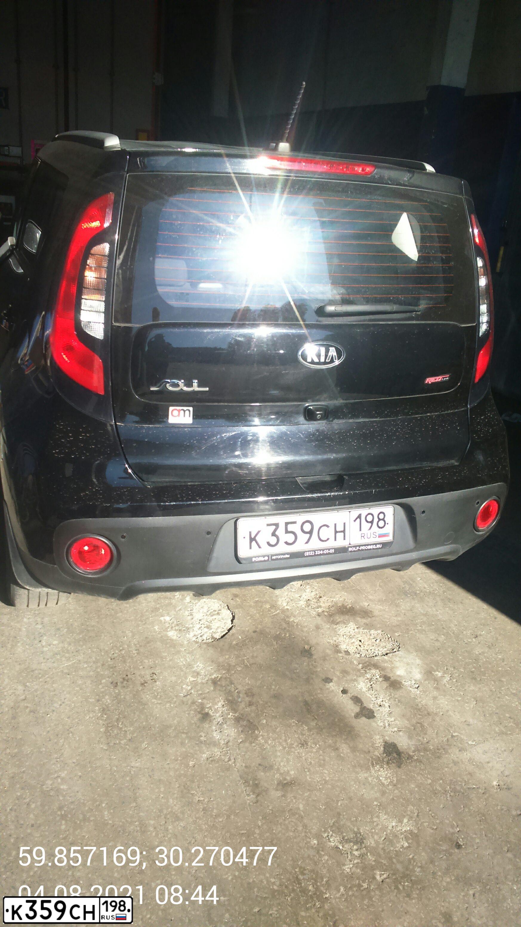 Фото автомобиля KIA SOUL, 2017 — госномер К359СН198. Цвет: ЧЕРНЫЙ