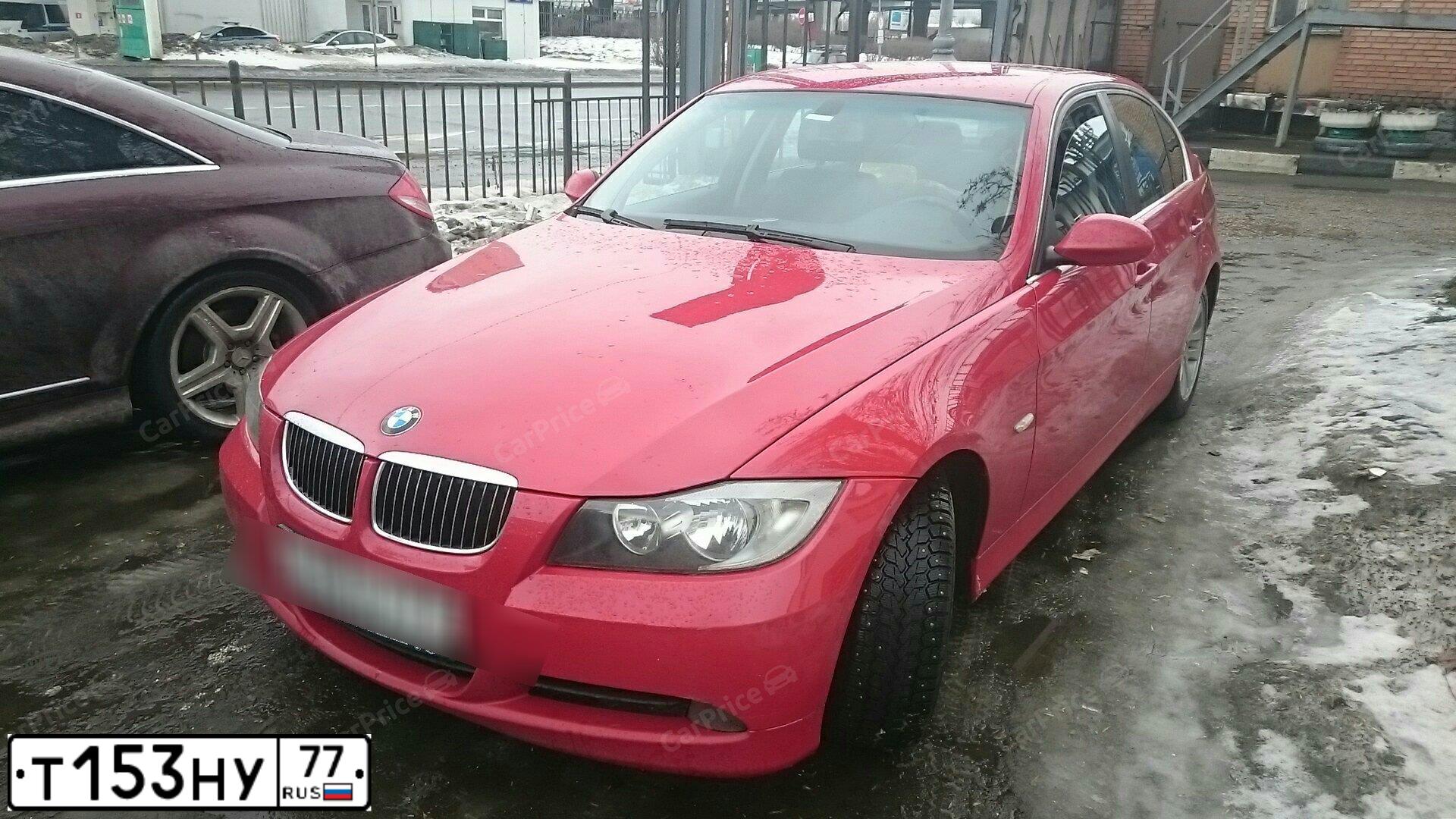 Фото автомобиля BMW SERIE 3, 2008 — госномер Х582ЕХ977. Цвет: Красный