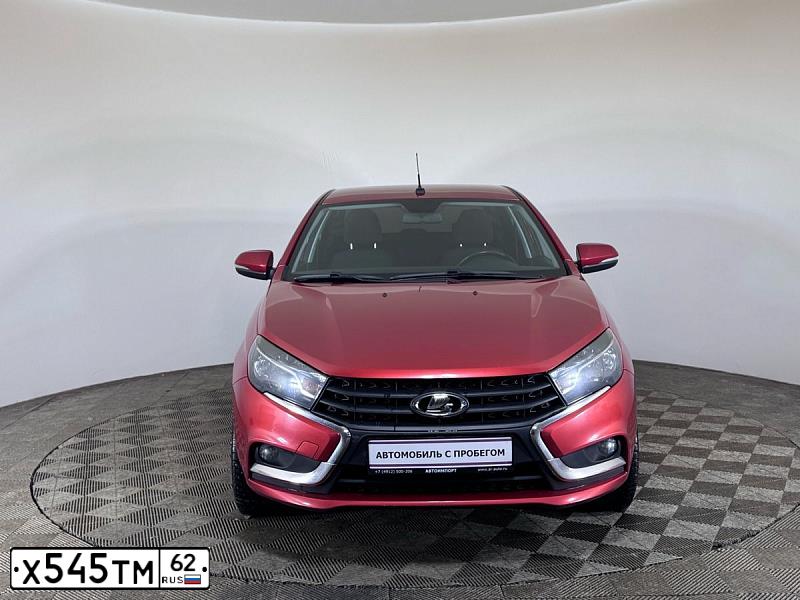 Фото автомобиля LADA VESTA, 2020 — госномер Х545ТМ62. Цвет: Красный