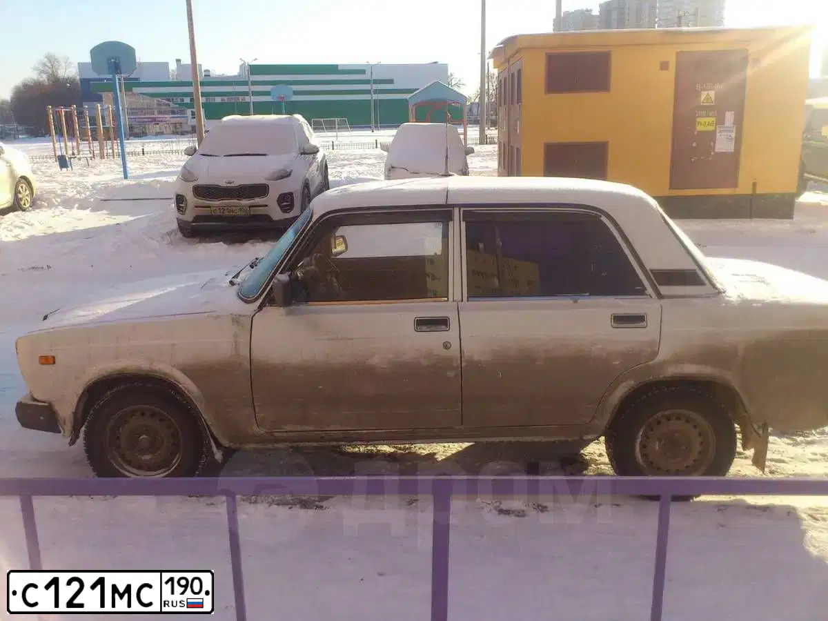 Фото автомобиля GREAT WALL CC 6460 KM27, 2013 — госномер Х356ОМ790. Цвет: СЕРЫЙ