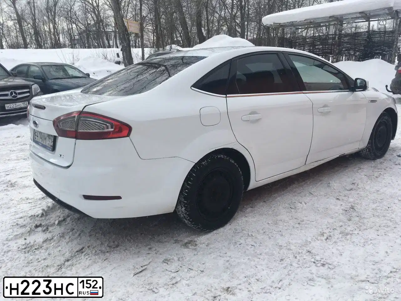 Фото автомобиля MERCEDES GLK-KLASSE, 2014 — госномер Н223НС152. Цвет: Коричневый
