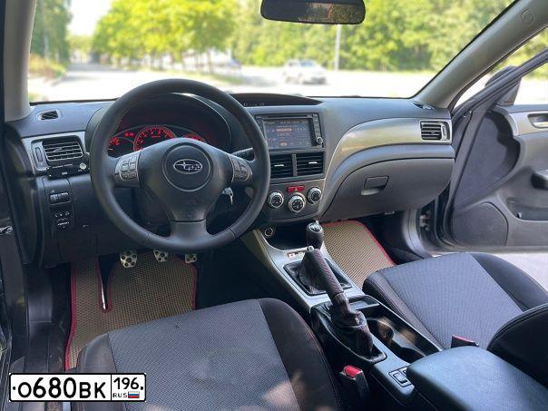 Фото автомобиля SUBARU IMPREZA, 2009 — госномер Е818МА977. Цвет: СЕРЫЙ