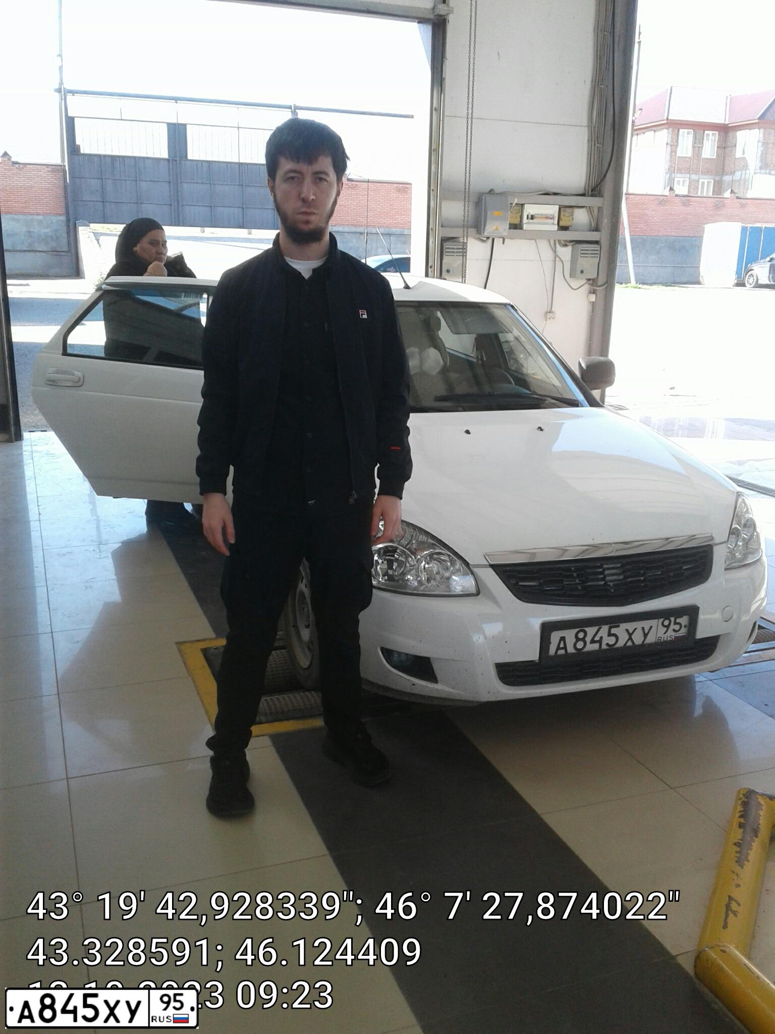 Фото автомобиля LADA 2170 PRIORA, 2011 — госномер А845ХУ95. Цвет: Белый