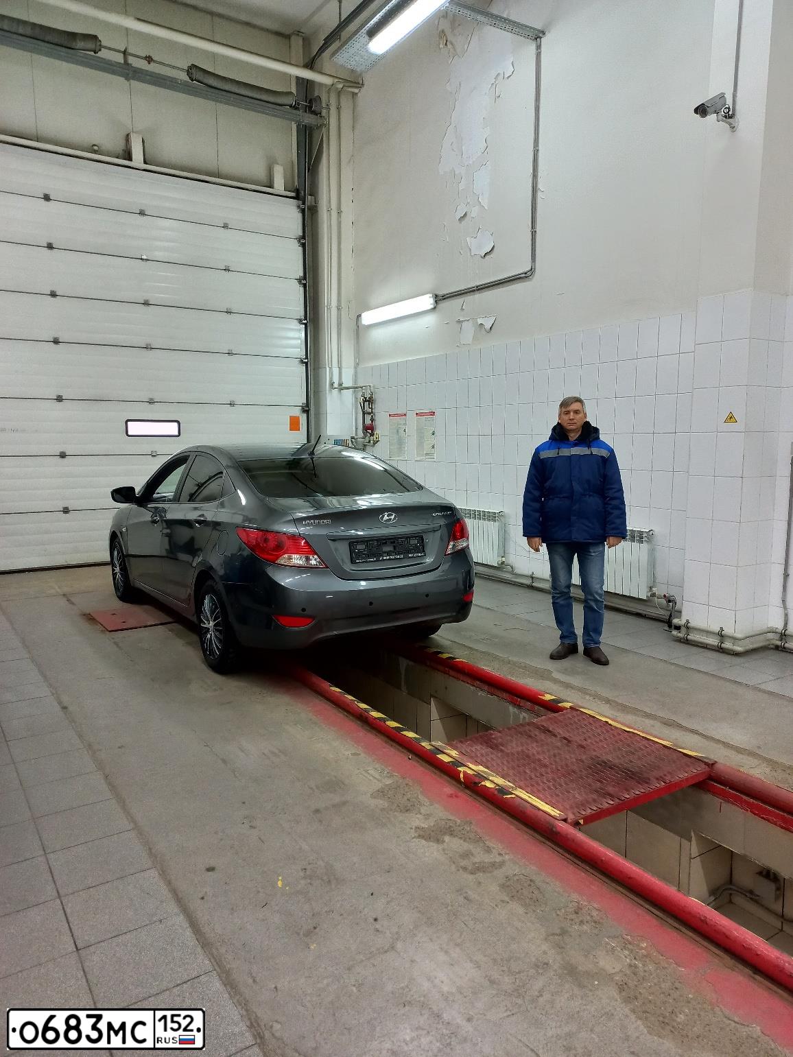Фото автомобиля HYUNDAI SOLARIS, 2012 — госномер У954ТН43