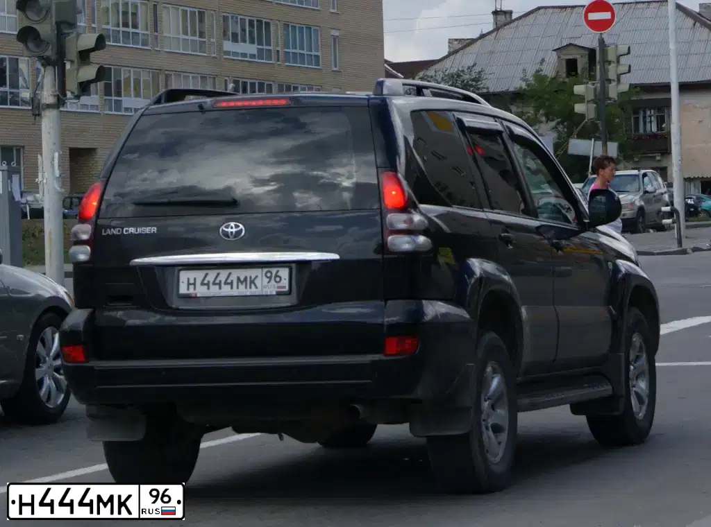 Фото автомобиля NISSAN X-TRAIL, 2007 — госномер Н444МК96. Цвет: СЕРО-СИРЕНЕВЫЙ