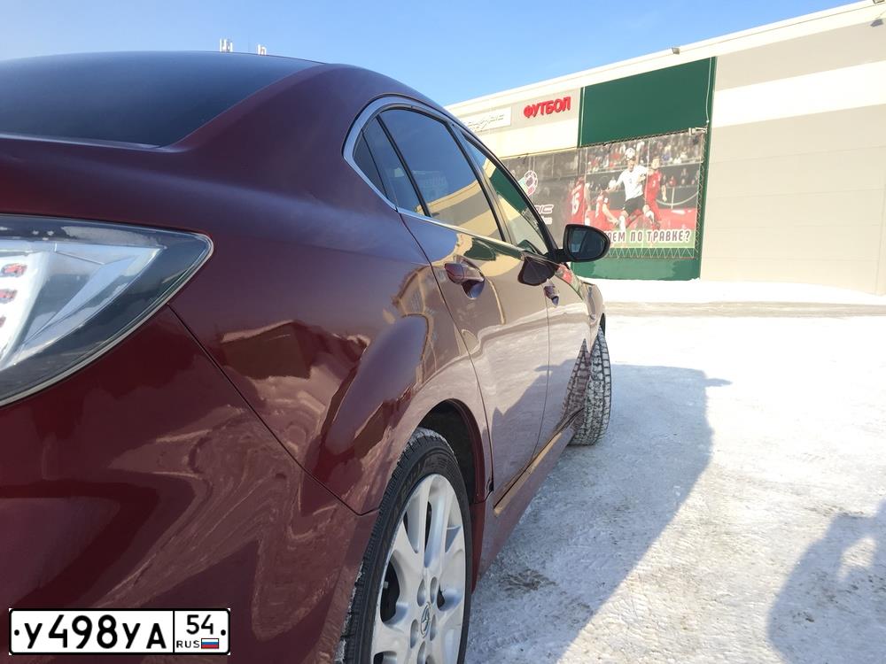Фото автомобиля MAZDA 6, 2007 — госномер У498УА54. Цвет: Красный