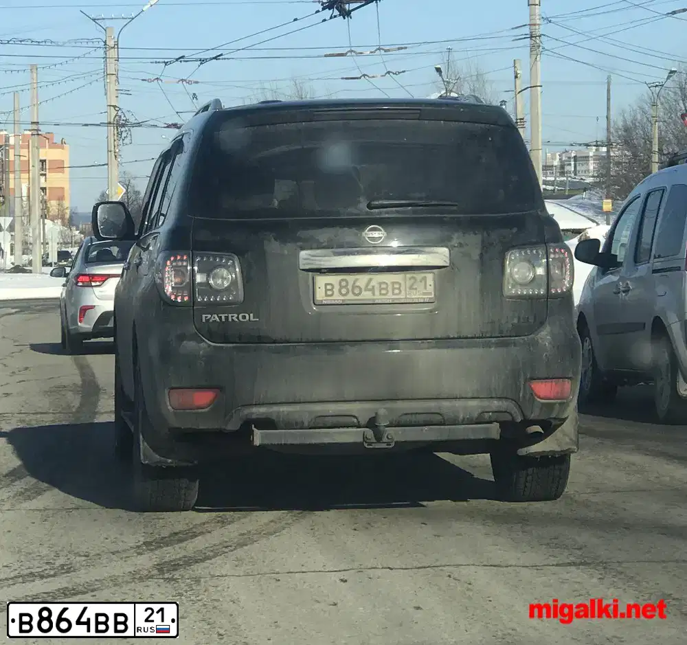 Фото автомобиля NISSAN SUNNY, 2011 — госномер В864ВВ21. Цвет: ЧЕРНЫЙ
