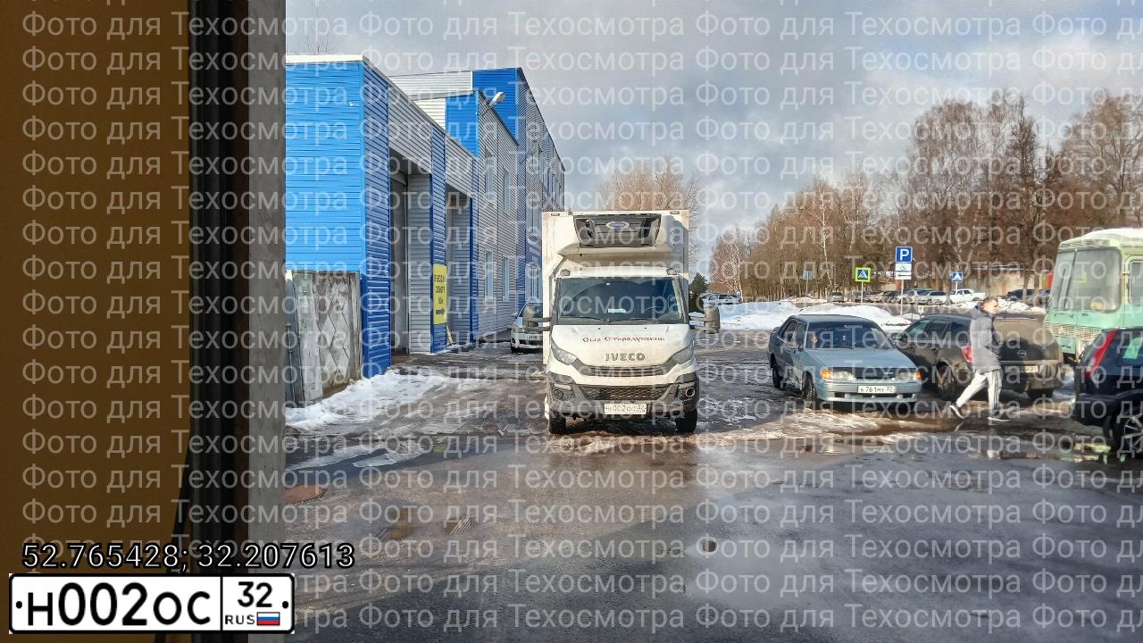Фото автомобиля HYUNDAI MIGHTY, 2018 — госномер Н002ОС32. Цвет: БЕЛЫЙ