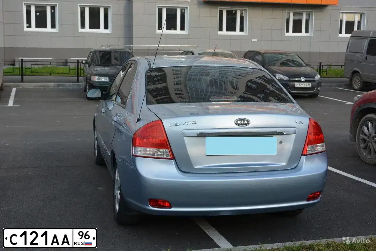 Фото автомобиля VOLKSWAGEN GOLF, 2010 — госномер Х788УР72. Цвет: ЧЕРНЫЙ