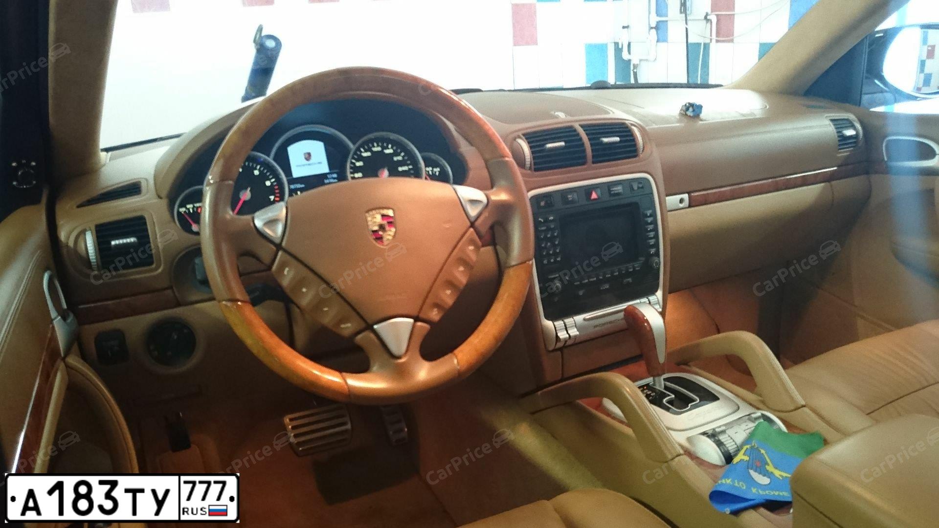 Фото автомобиля PORSCHE CAYENNE, 2007 — госномер А183ТУ777. Цвет: ЧЕРНЫЙ