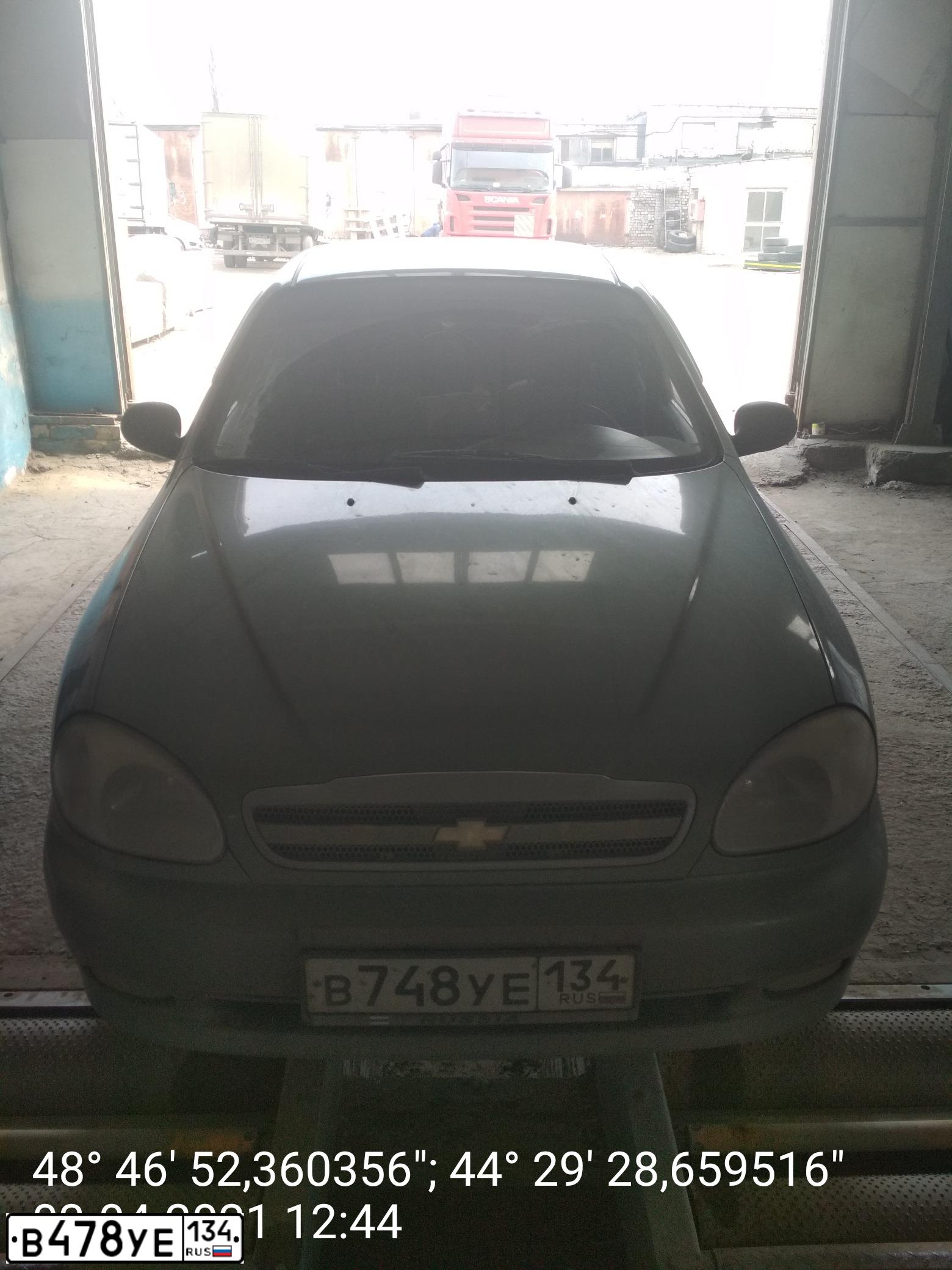 Фото автомобиля CHEVROLET LANOS, 2006 — госномер Н614АУ180. Цвет: ОЛИВКОВЫЙ