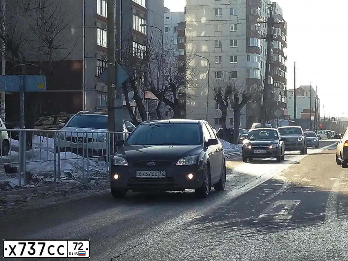 Фото автомобиля FORD D FOCUS, 2007 — госномер Х737СС72. Цвет: ЧЕРНЫЙ