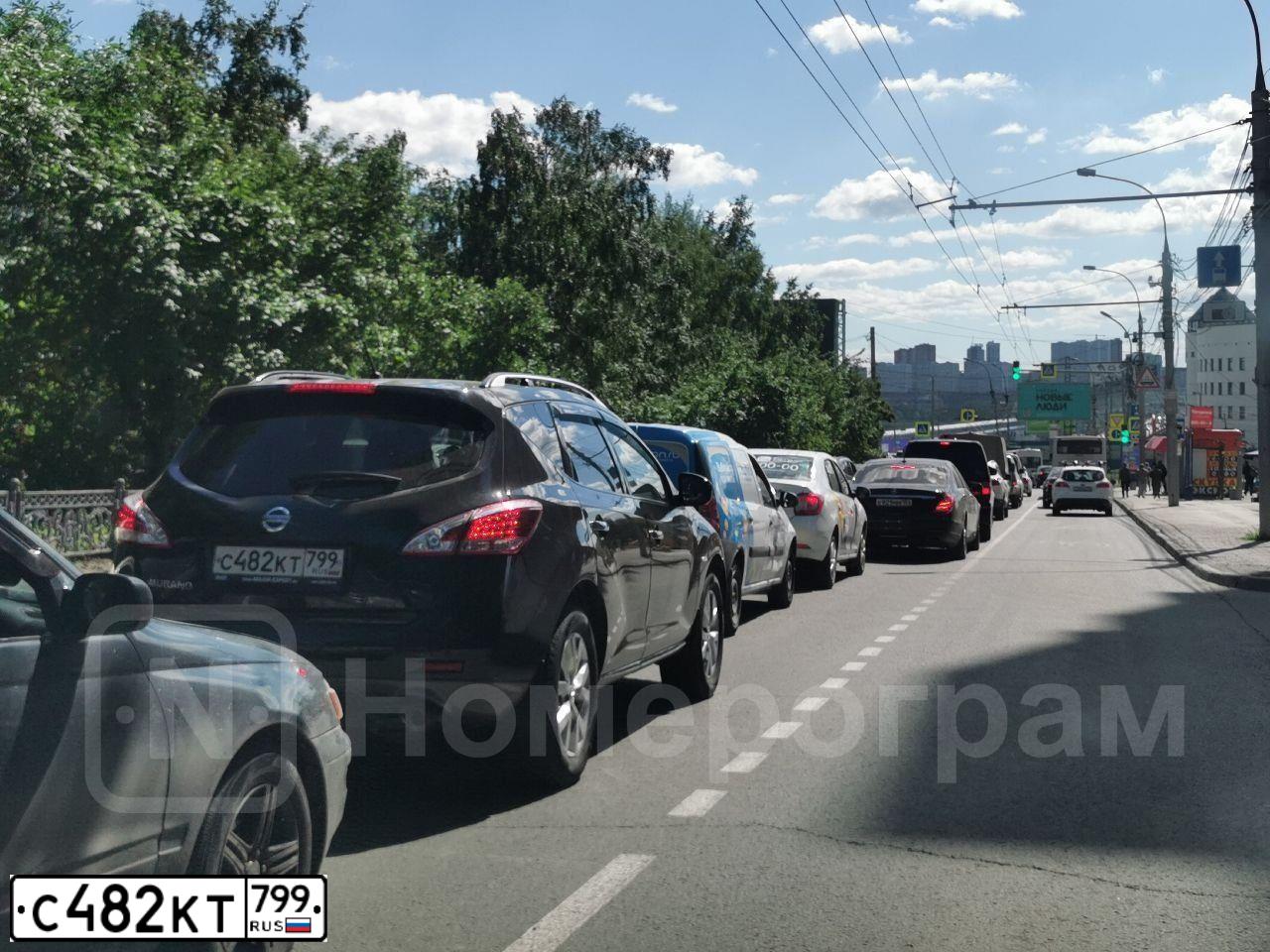 Фото автомобиля NISSAN MURANO, 2012 — госномер М268АК154. Цвет: ЧЕРНЫЙ