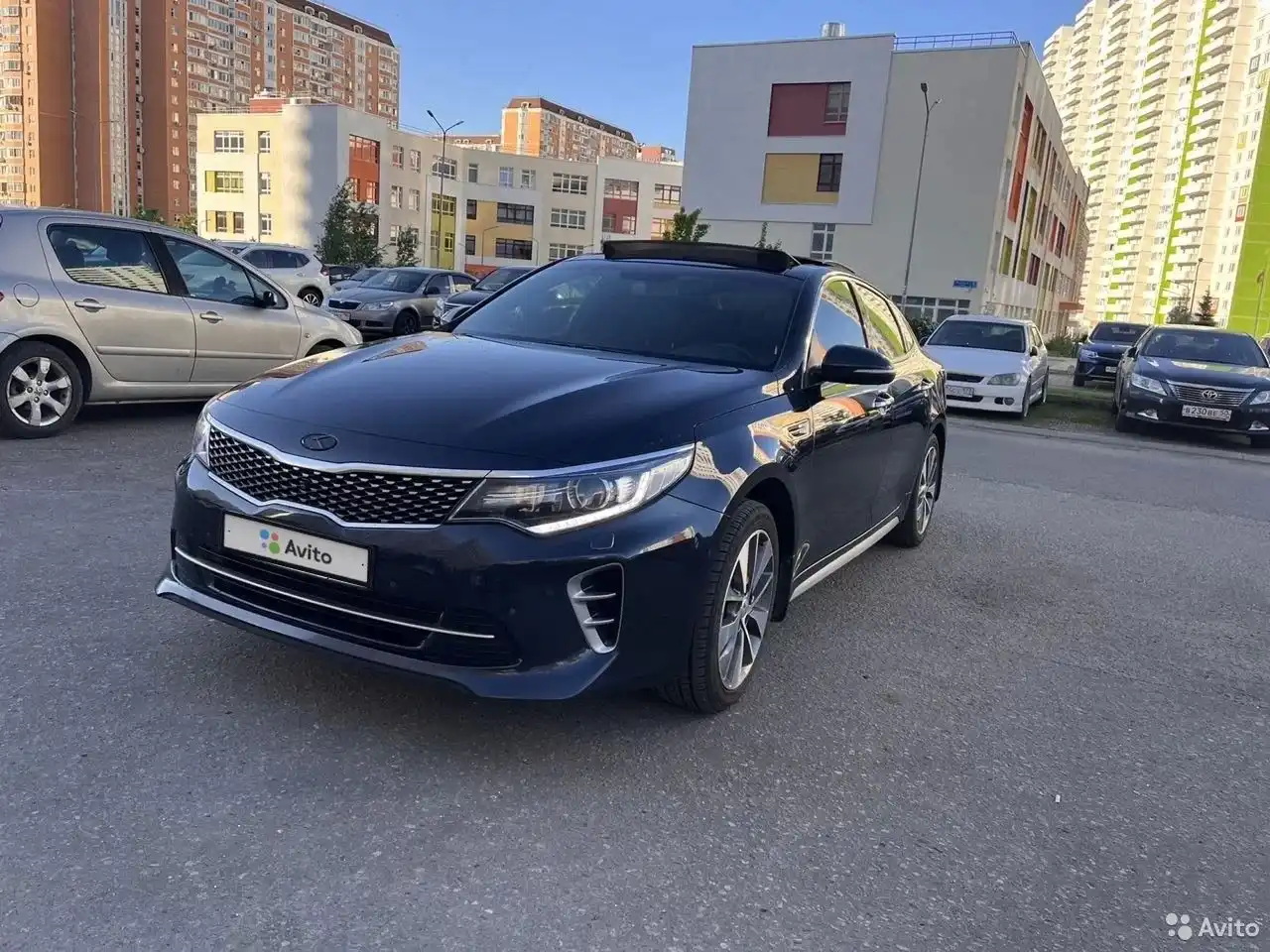 Фото автомобиля TOYOTA CAMRY, 2013 — госномер В230ВЕ50. Цвет: СЕРЫЙ ТЕМНЫЙ