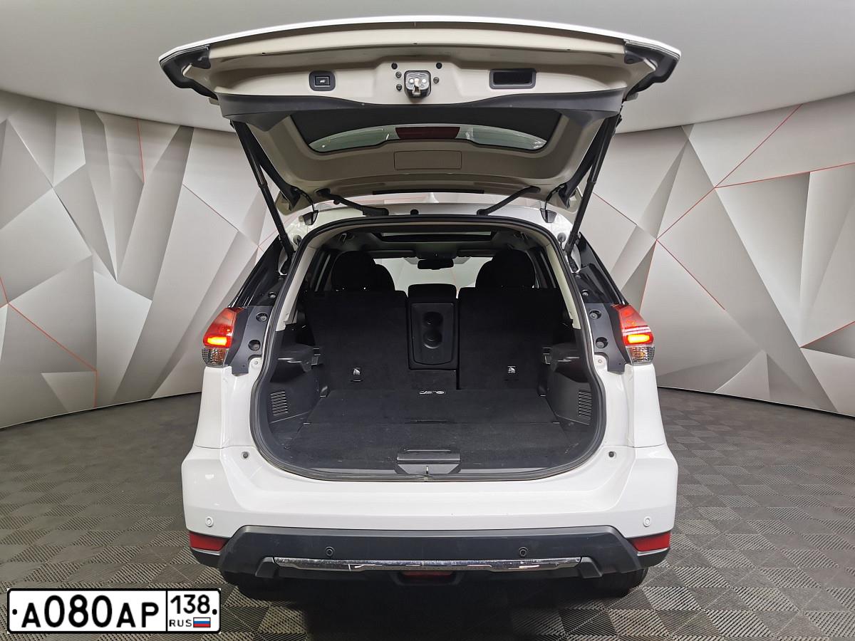 Фото автомобиля NISSAN X-TRAIL, 2018 — госномер А080АР138. Цвет: Белый