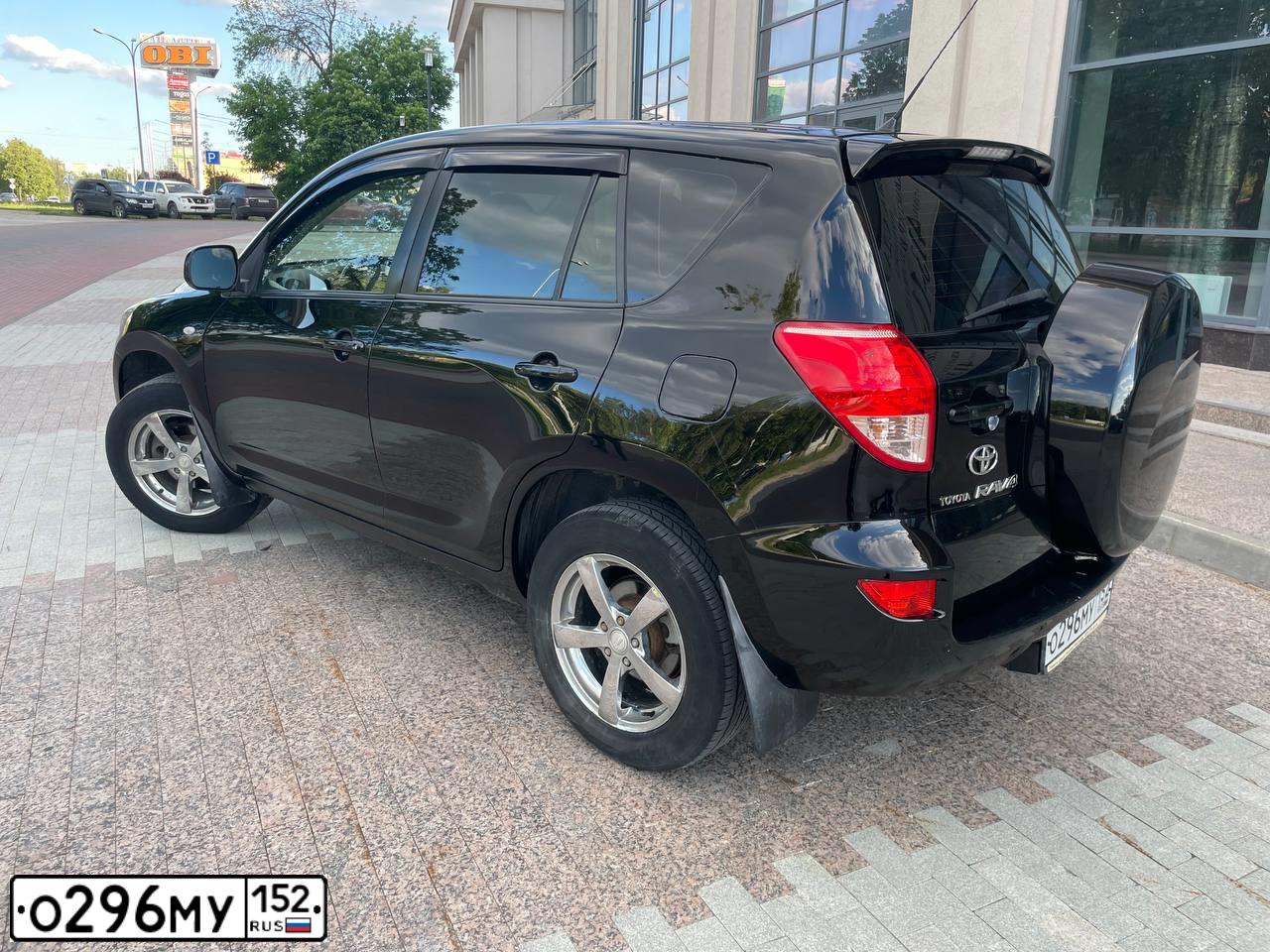 Фото автомобиля TOYOTA RAV4, 2008 — госномер В669РН122. Цвет: ЧЕРНЫЙ
