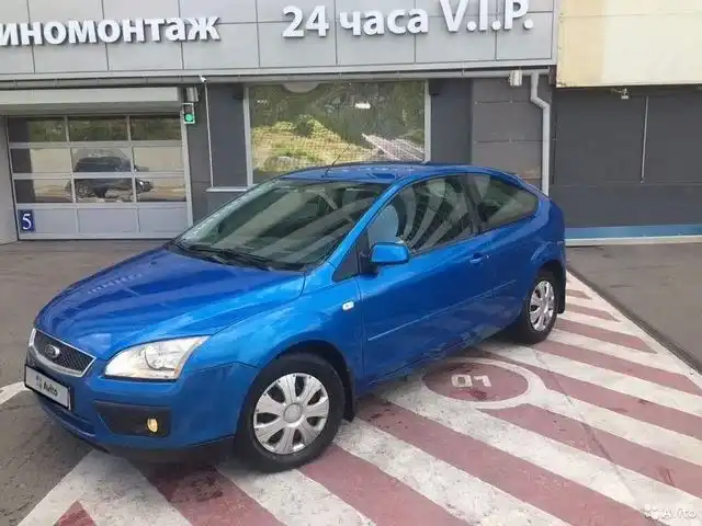 Фото автомобиля FORD D FOCUS, 2005 — госномер Т336КР76. Цвет: голубой