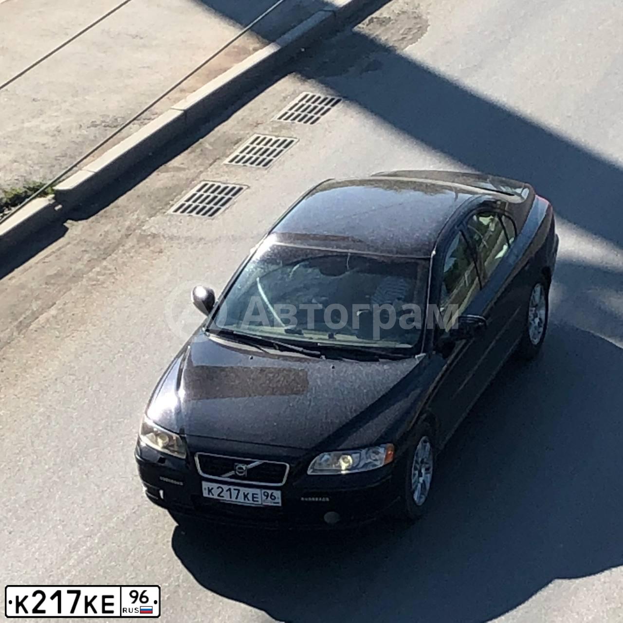 Фото автомобиля DAEWOO NEXIA, 2010 — госномер К217КЕ96. Цвет: КРАСНЫЙ