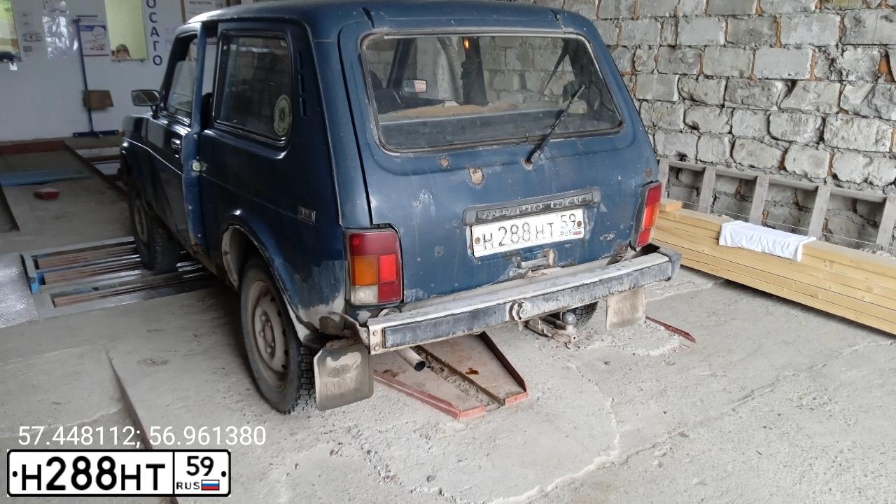 Фото автомобиля LADA (ВАЗ) 21213, 2000 — госномер Н288НТ59