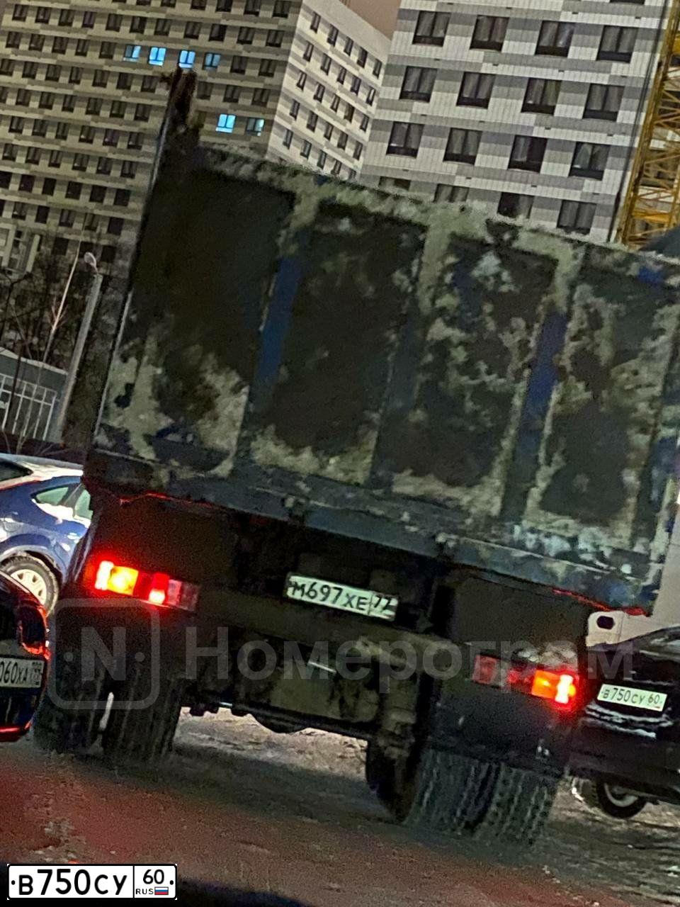 Фото автомобиля HYUNDAI SOLARIS, 2012 — госномер Е348НР777. Цвет: ЧЕРНО-СЕРЫЙ