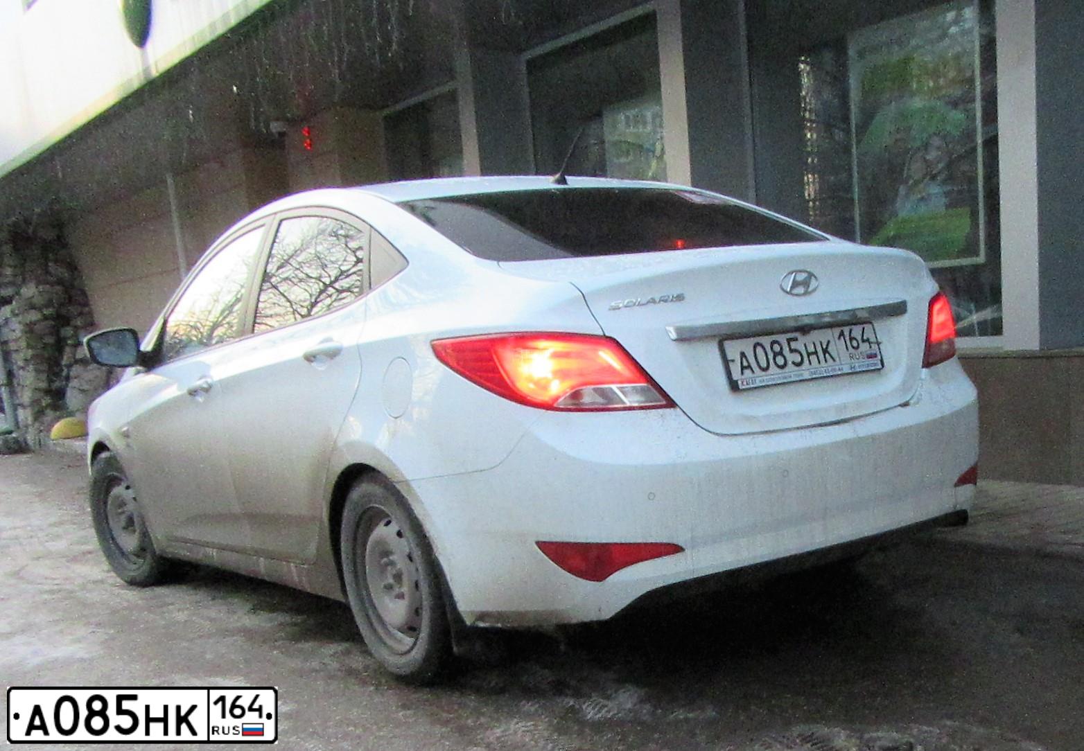 Фото автомобиля HYUNDAI SOLARIS, 2016 — госномер А065НК164. Цвет: БЕЛЫЙ