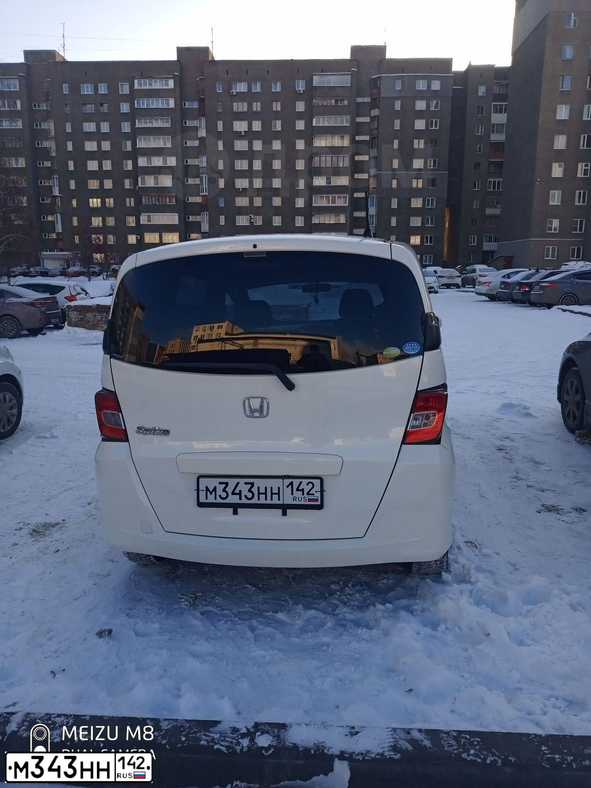 Фото автомобиля HONDA FREED SPIKE HONDA FREED SPIKE, 2011 — госномер М343НН142. Цвет: Белый