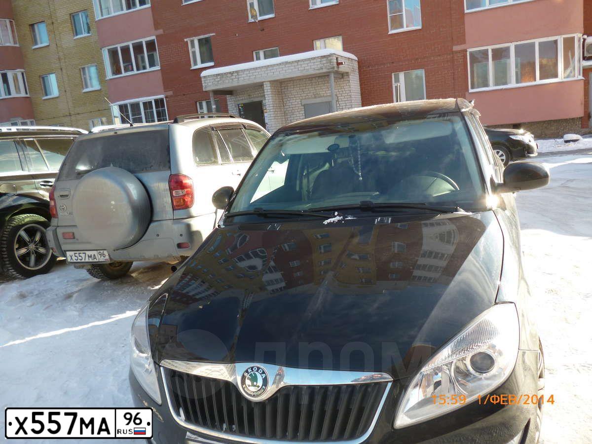 Фото автомобиля TOYOTA RAV4, 2004 — госномер Т690РХ66. Цвет: СВЕТЛО-ЗЕЛЕНЫЙ