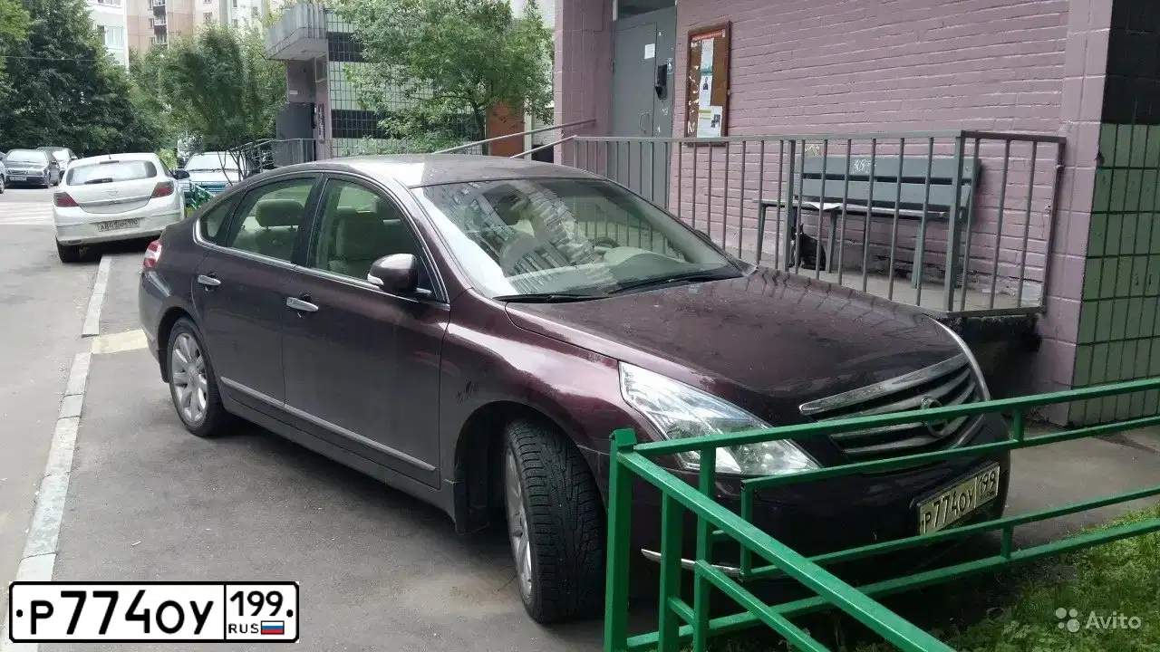 Фото автомобиля NISSAN TEANA, 2008 — госномер В352НН156. Цвет: ТЕМНО-БОРДОВЫЙ