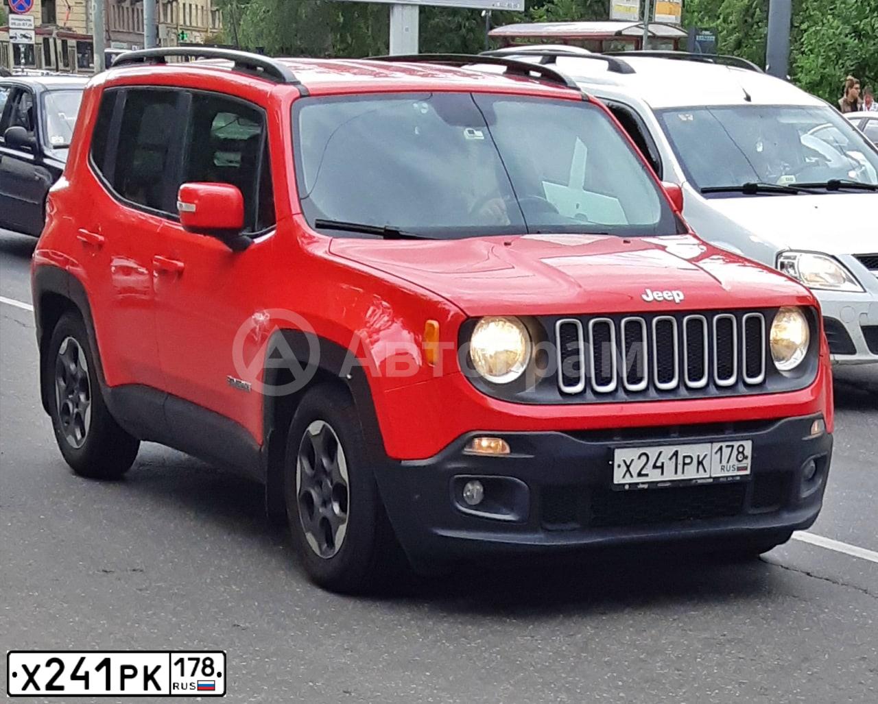 Фото автомобиля JEEP RENEGADE, 2017 — госномер Х241РК178. Цвет: КРАСНЫЙ